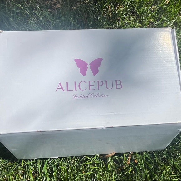 Sandals - Picture 3 of 7